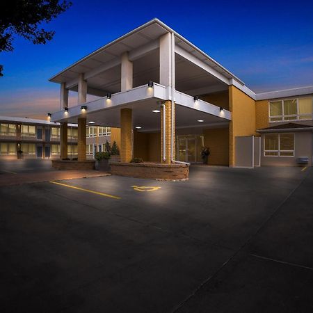 Best Western Lee'S Motor Inn Chamberlain Exterior photo
